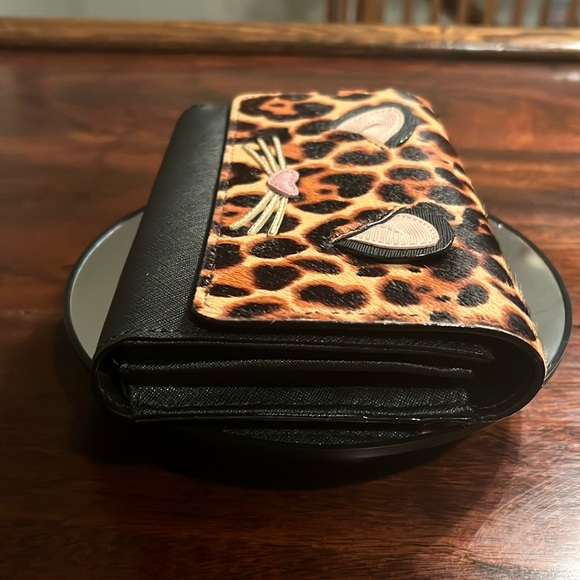 KATE SPADE Run Wild Leopard Crossbody Clutch - Picture 8 of 12